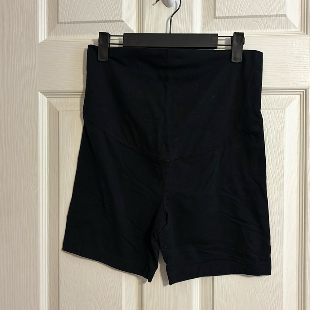 Old Navy Maternity Shorts